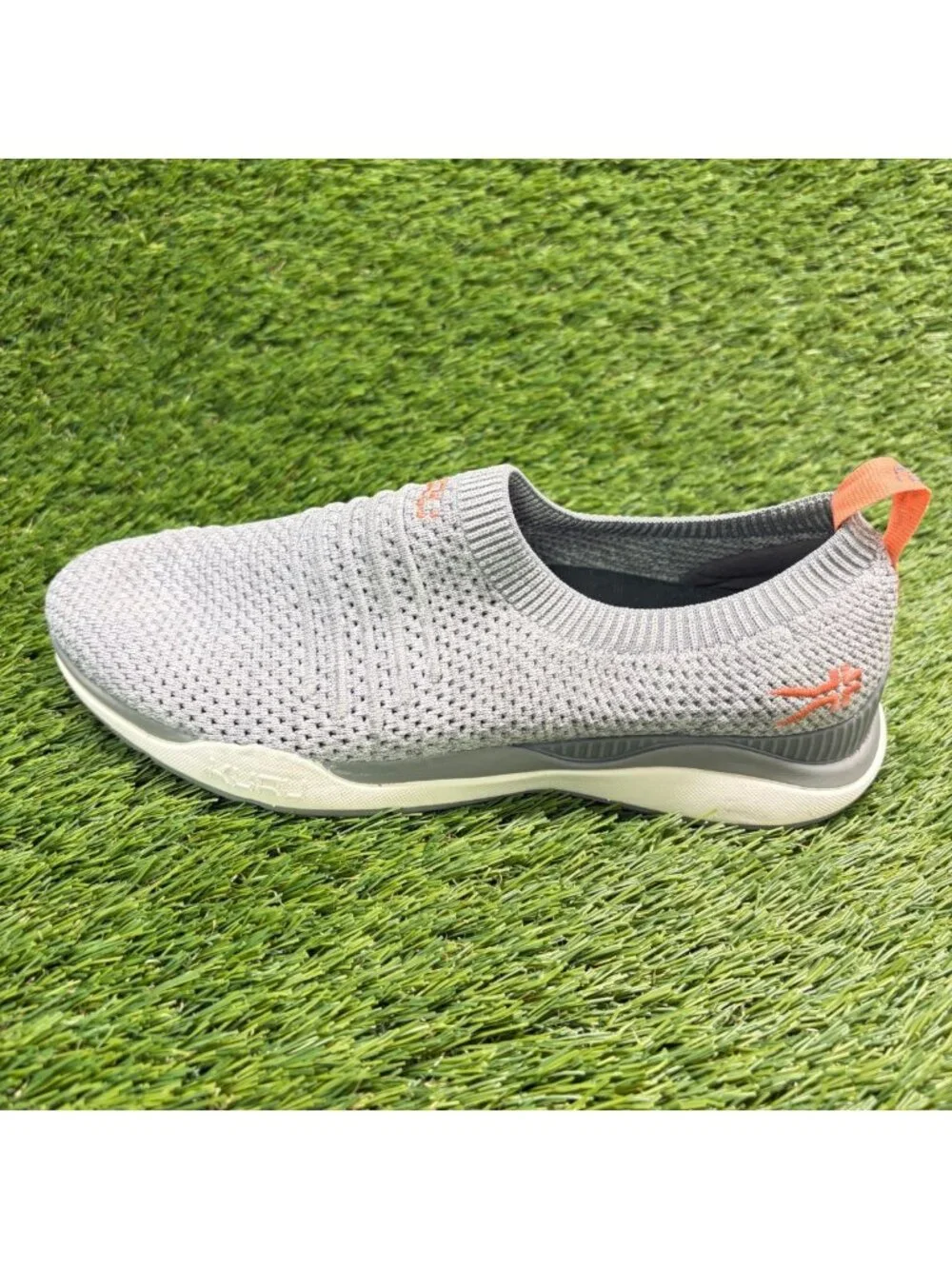 Kuru Stride Womens Size 8 Gray White Peach Athletic Running Shoes Sneakers